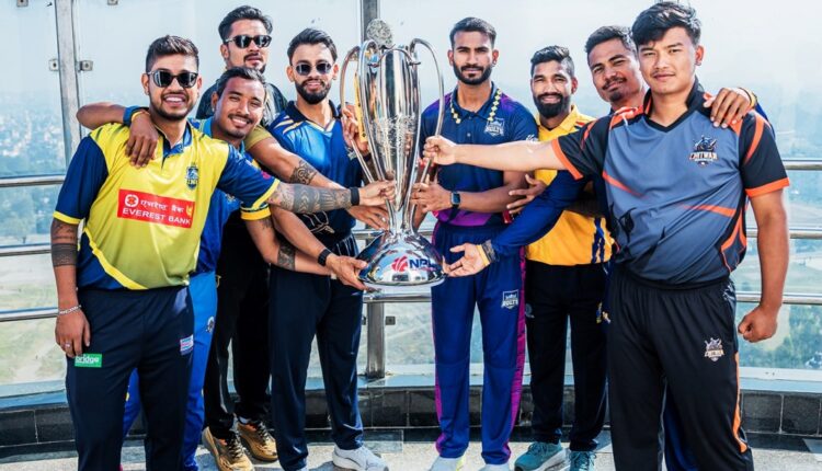 ट्रफीका साथमा एनपिएल टिमका मार्की खेलाडी । तस्बिरः क्यान